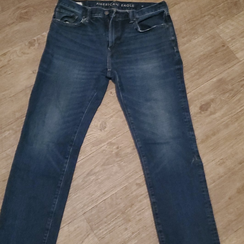-3 for $75- Mens American Eagle Jeans